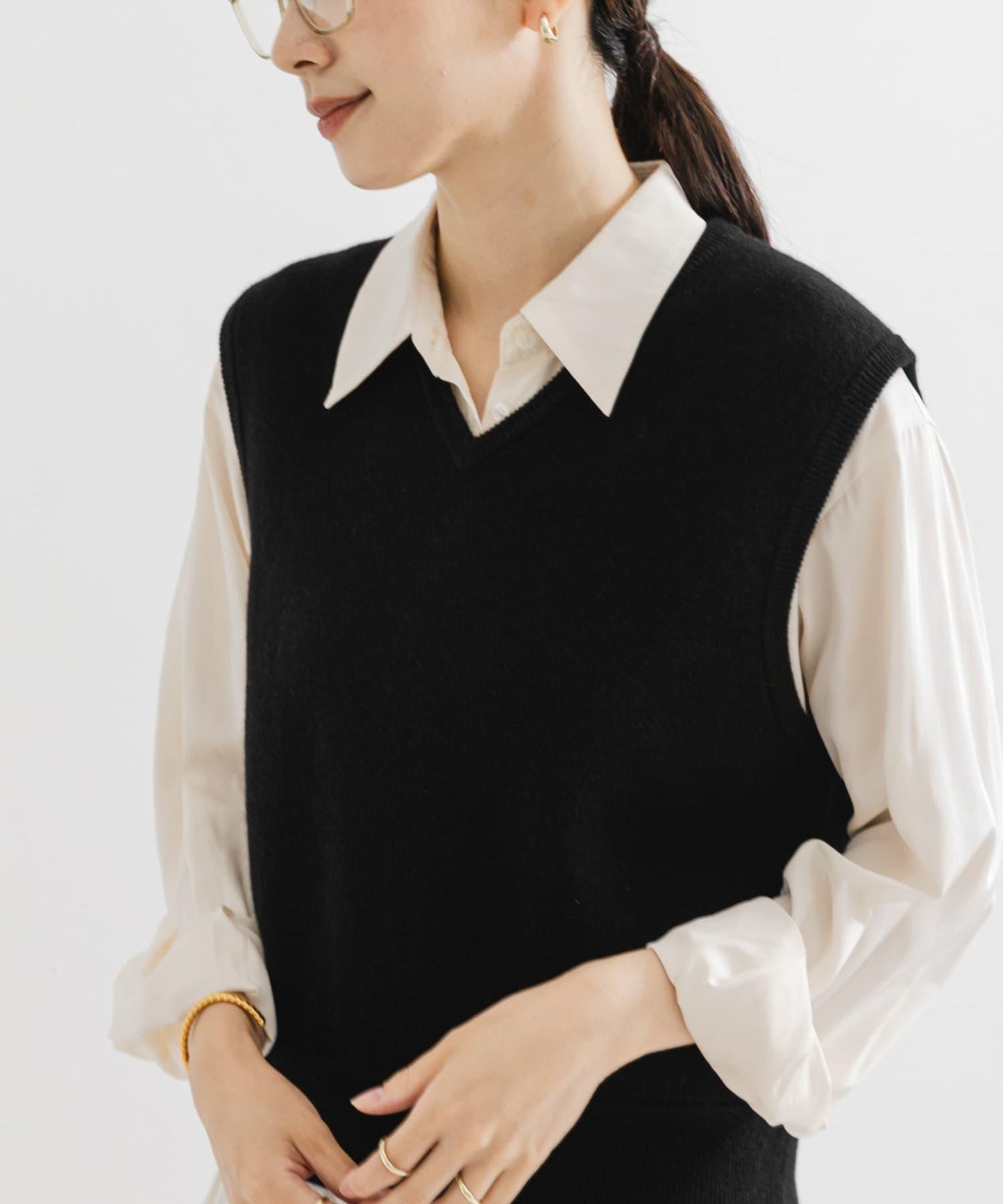 羊毛羊絨V領針織背心