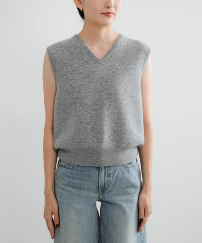 羊毛羊絨V領針織背心