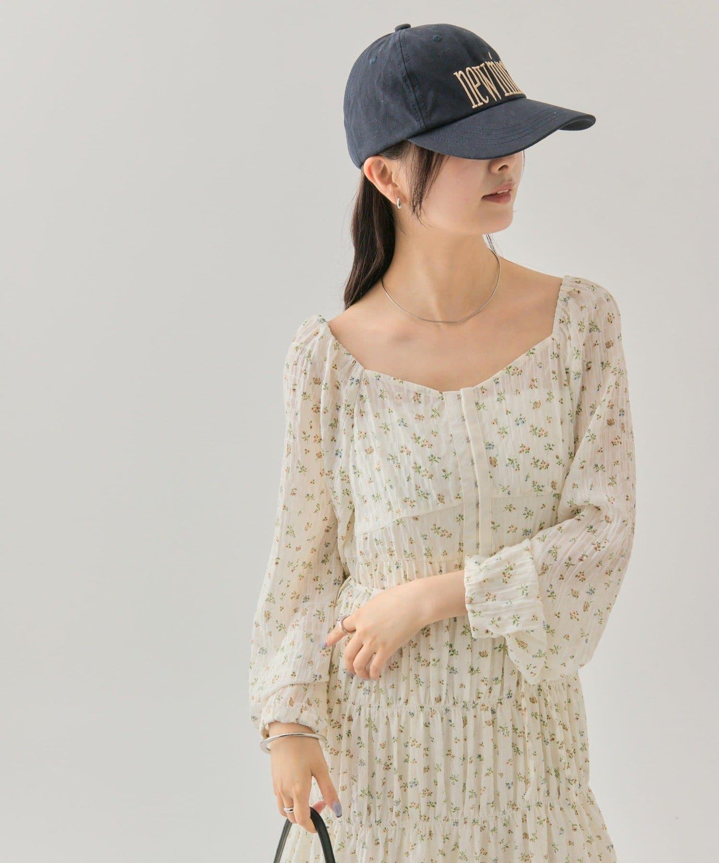 小花束腰連衣裙