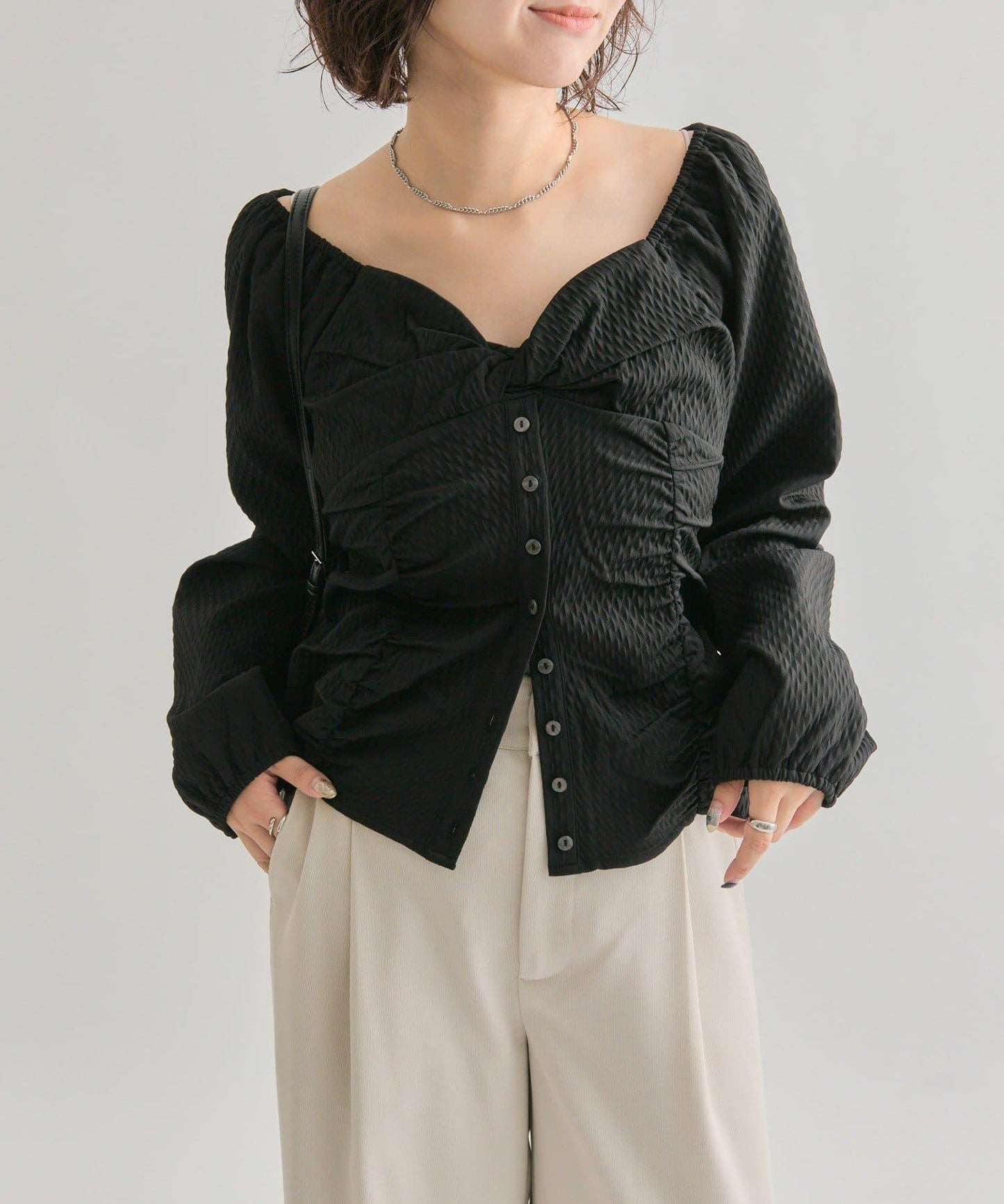 長袖泡泡袖束身上衣