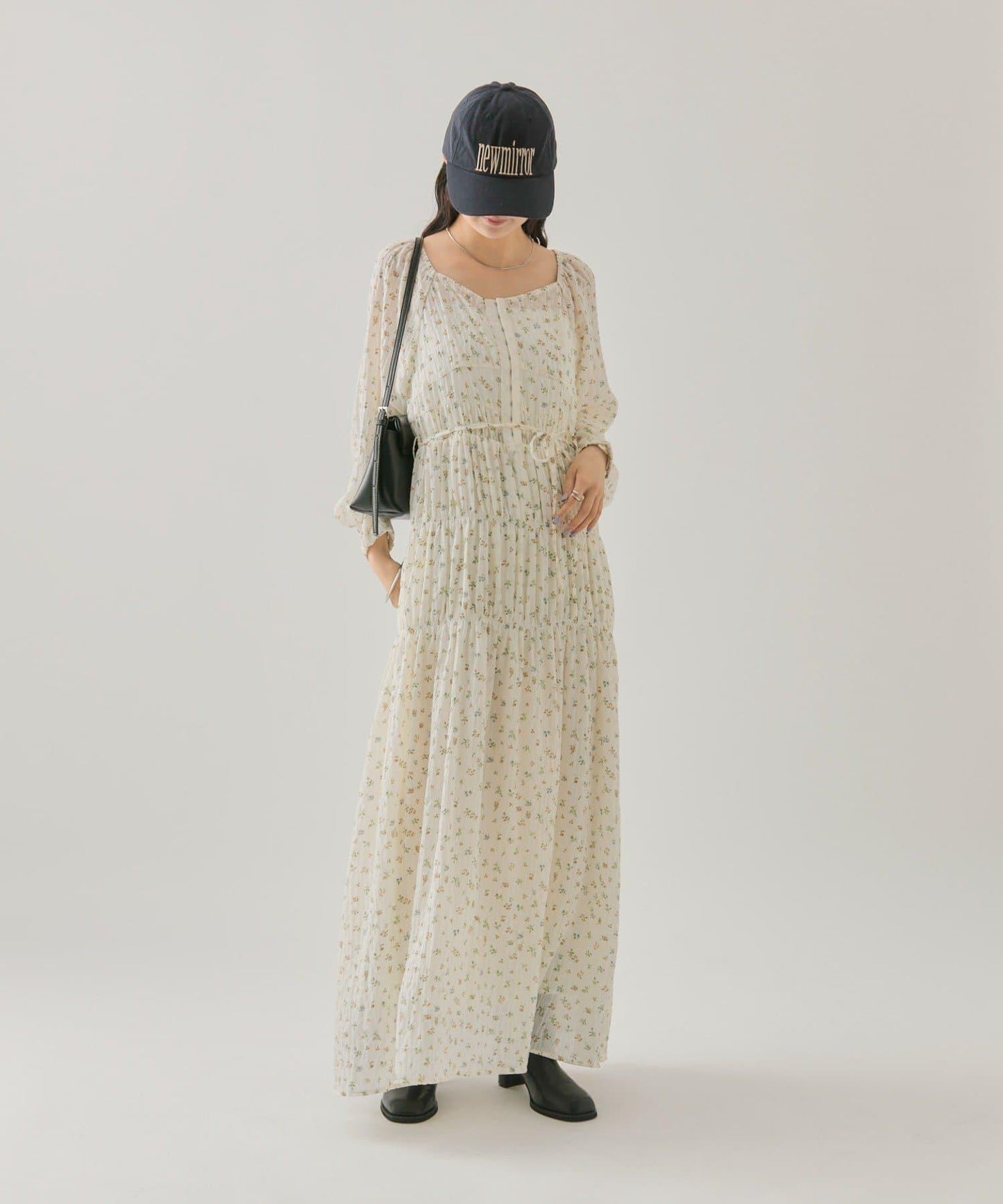 小花束腰連衣裙