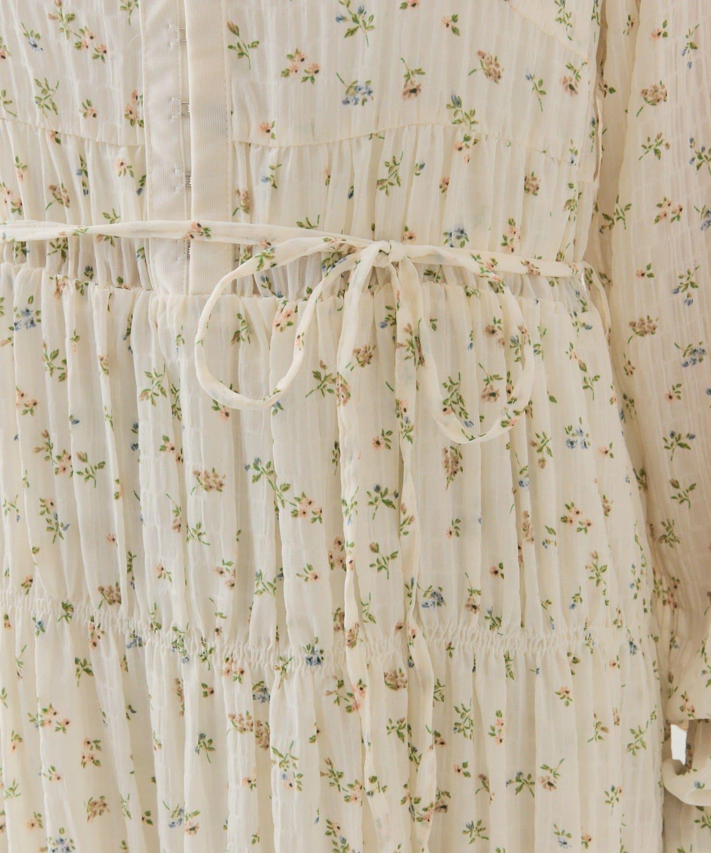 小花束腰連衣裙