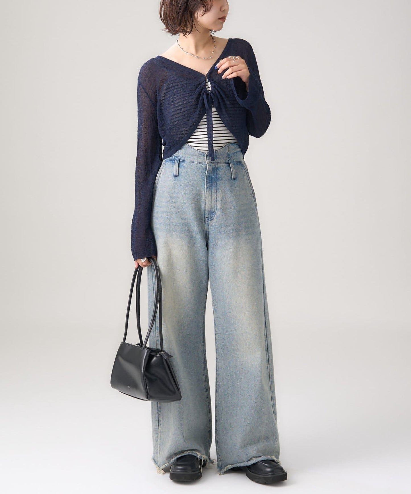 鏤空針織短款開衫