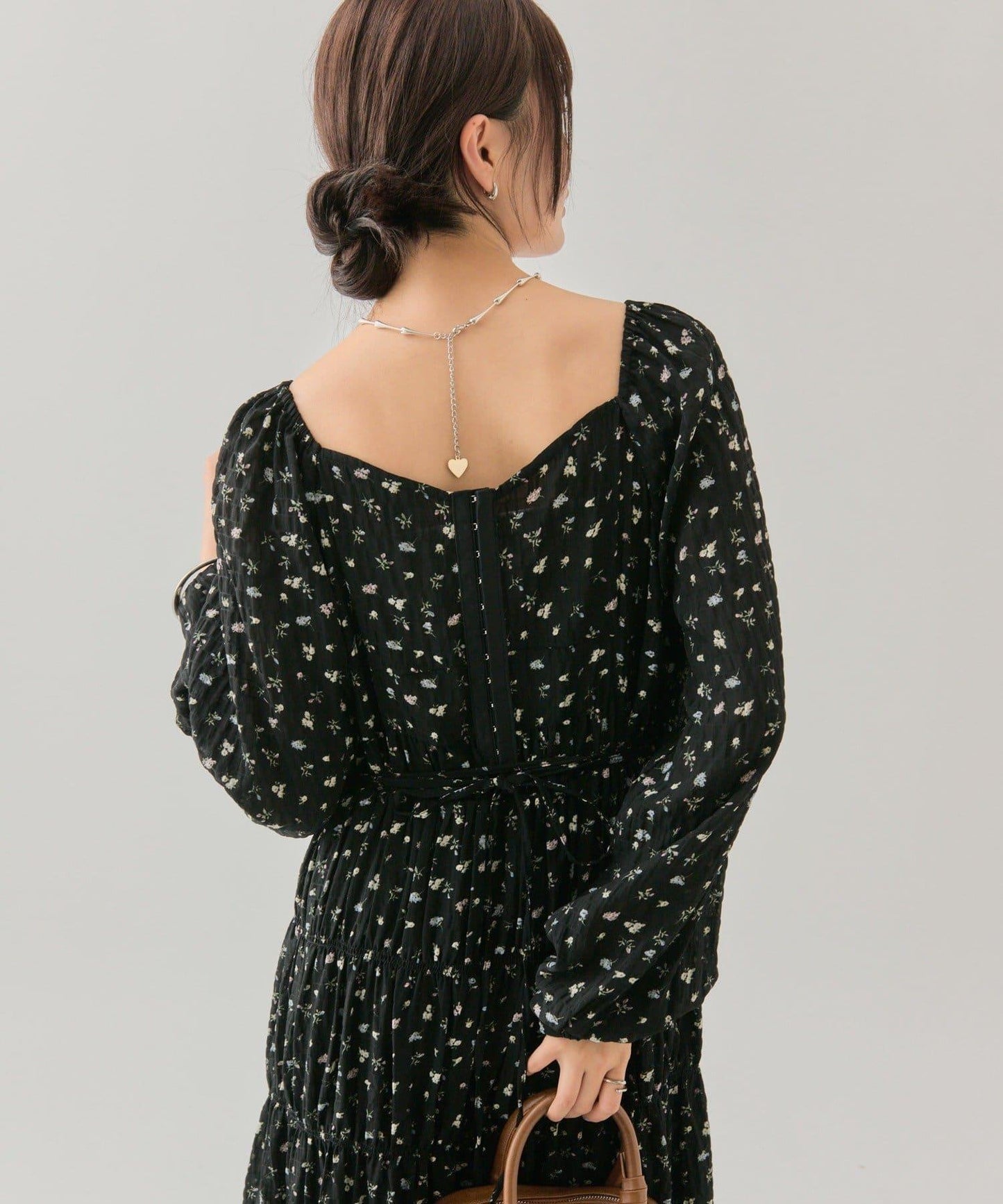 小花束腰連衣裙