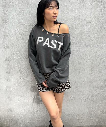 【AW】金屬孔裝飾一字肩標誌衛衣