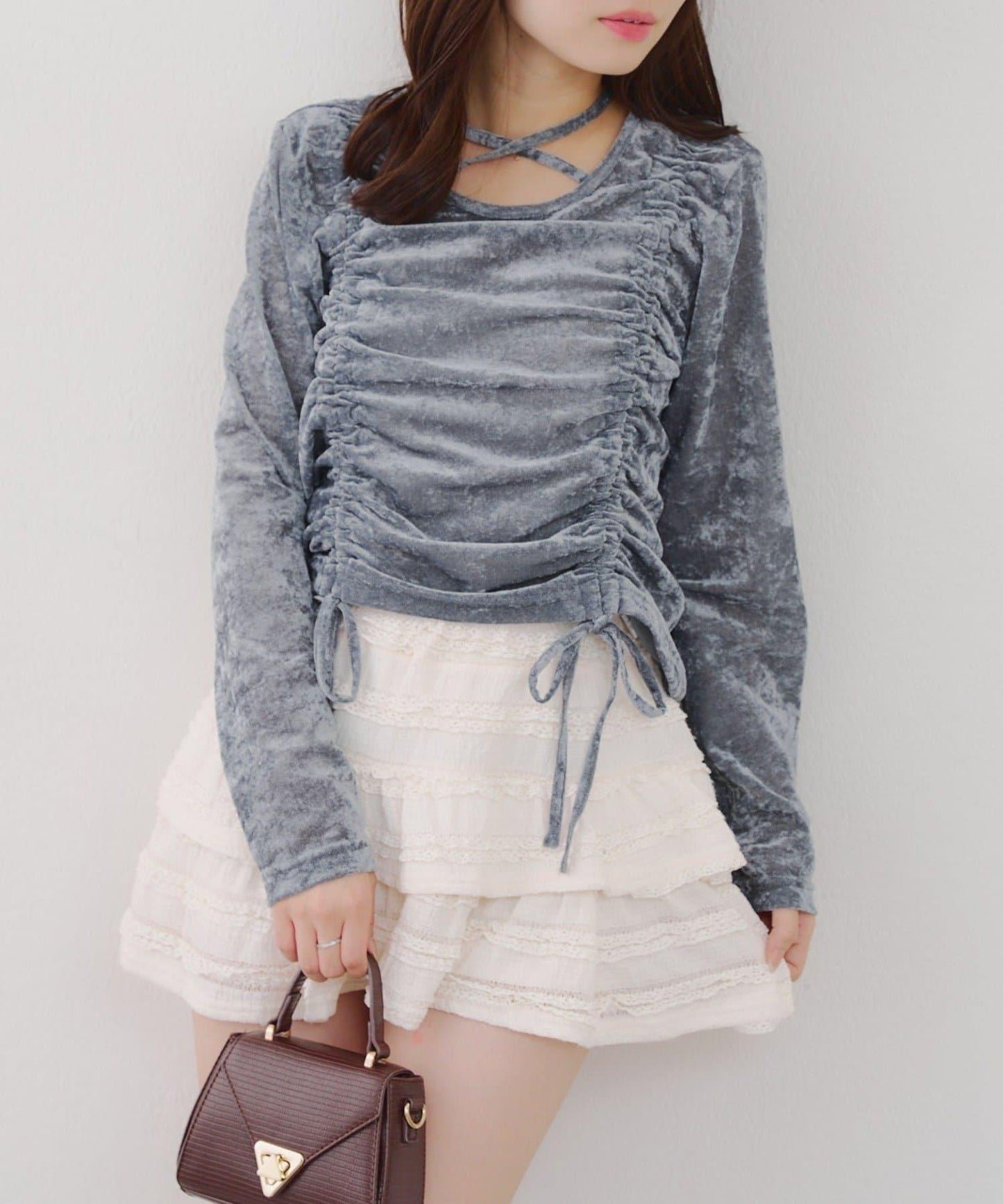 附項圈抽繩套頭衫