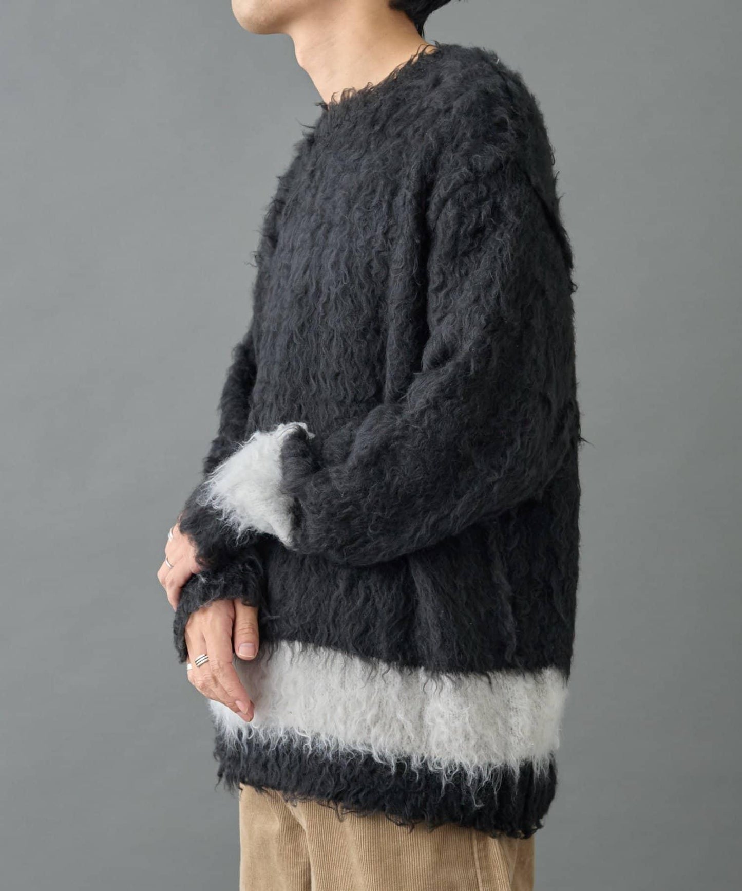 長毛馬海毛針織圓領衫