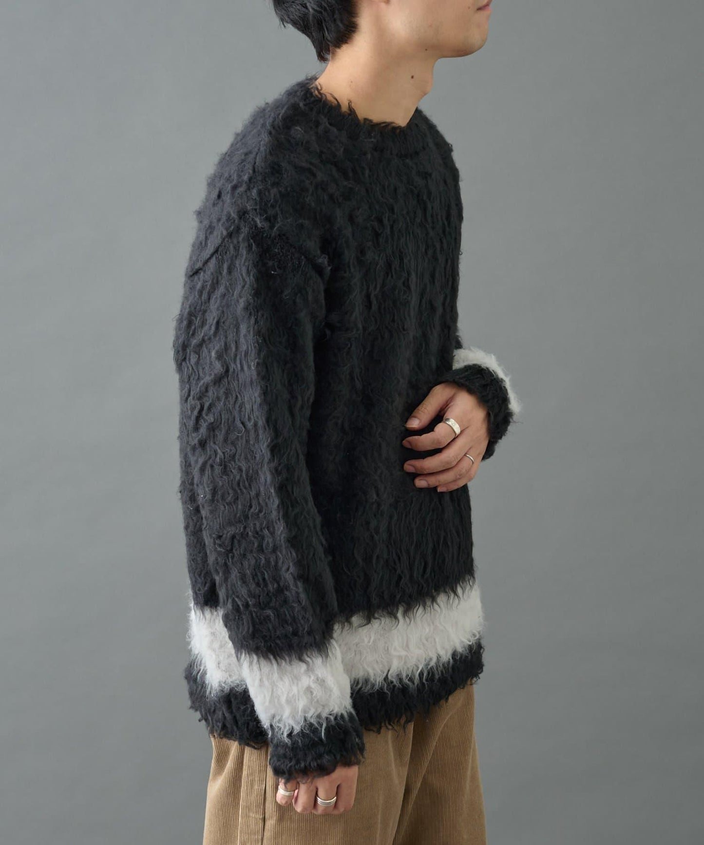 長毛馬海毛針織圓領衫