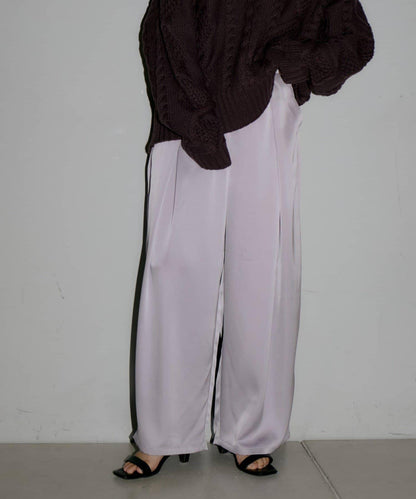 【yomo企畫】緞面褶皺寬鬆休閒褲