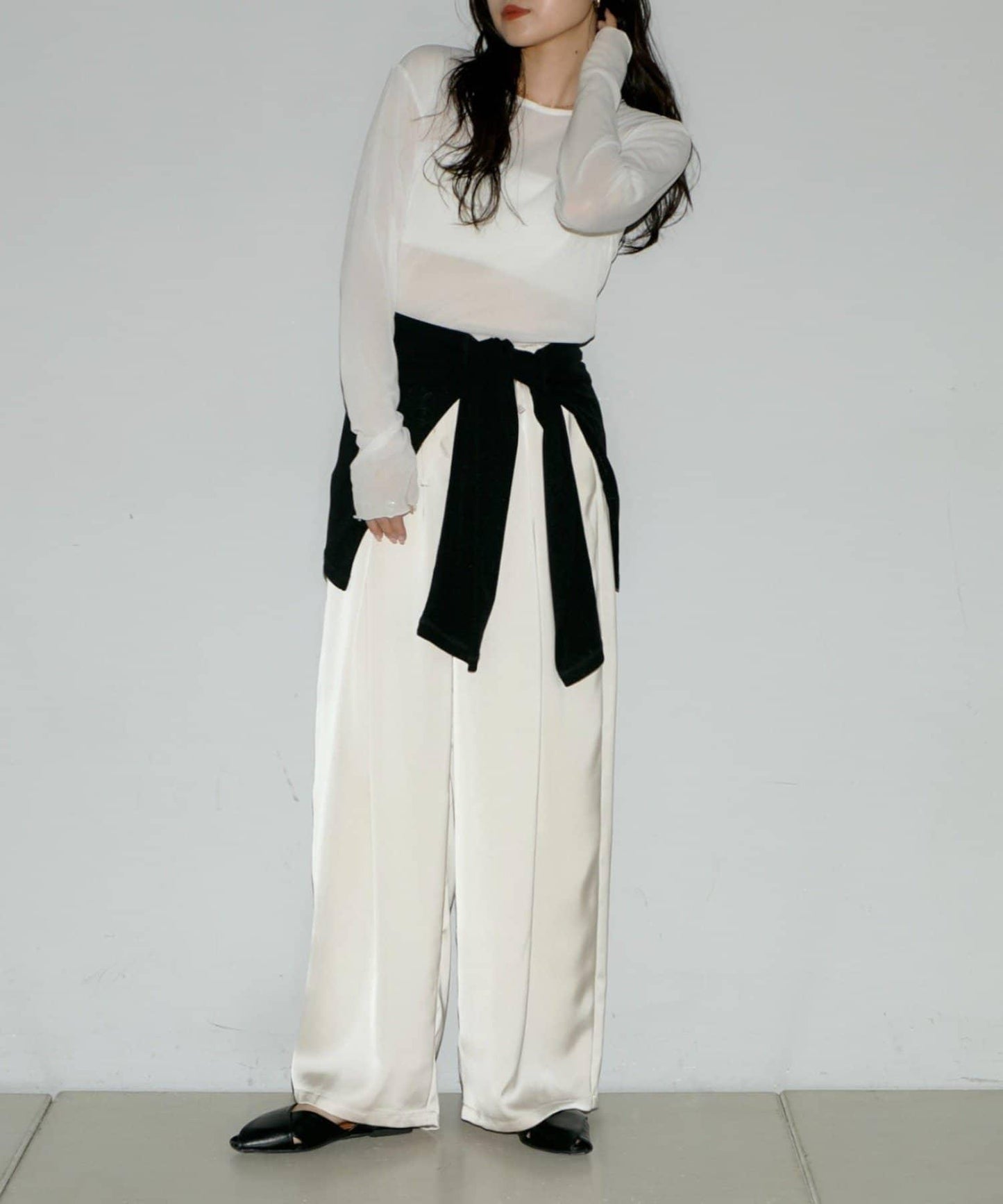 【yomo企畫】緞面褶皺寬鬆休閒褲