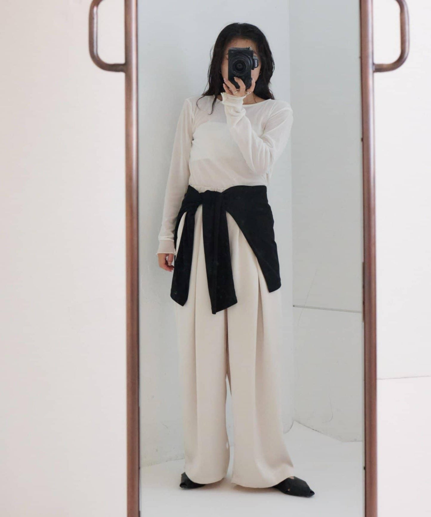 【yomo企畫】緞面褶皺寬鬆休閒褲