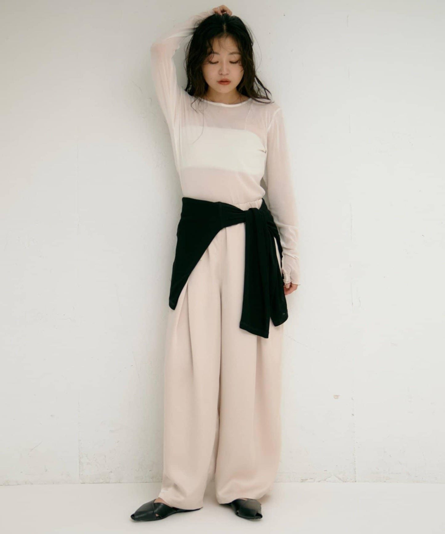 【yomo企畫】緞面褶皺寬鬆休閒褲