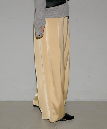 【yomo企畫】緞面褶皺寬鬆休閒褲