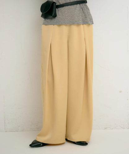 【yomo企畫】緞面褶皺寬鬆休閒褲