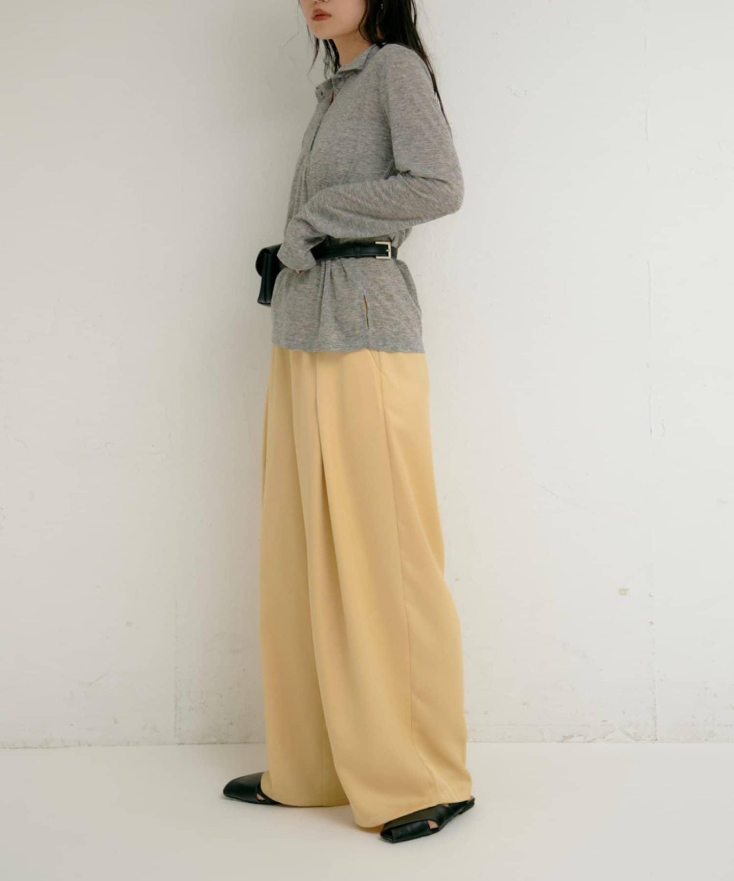 【yomo企畫】緞面褶皺寬鬆休閒褲