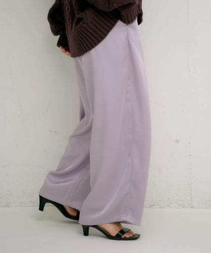 【yomo企畫】緞面褶皺寬鬆休閒褲