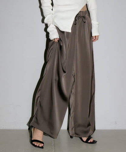 【yomo企畫】緞面褶皺寬鬆休閒褲