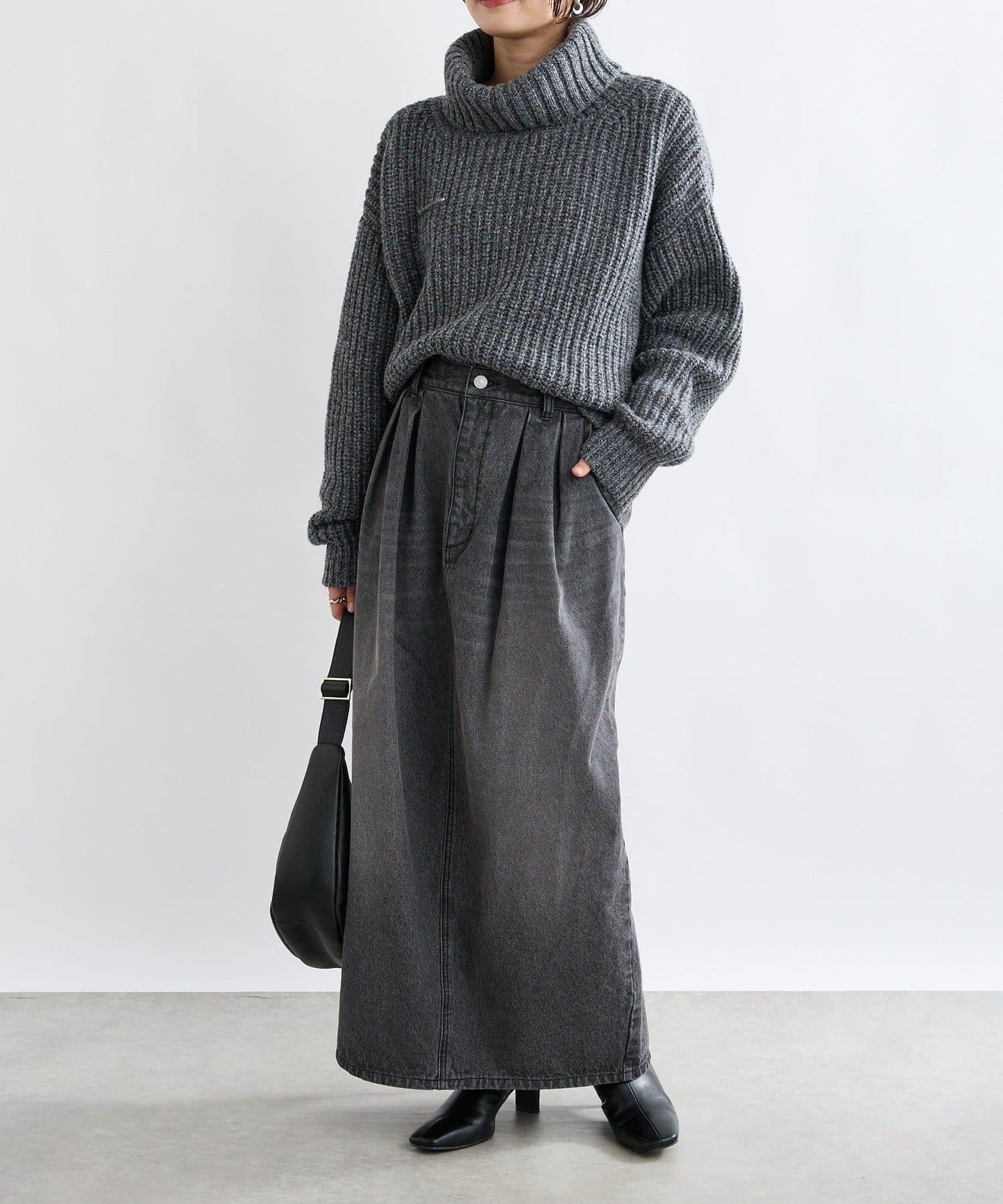 【MONN.:.(モン)】褶襉繭型長裙