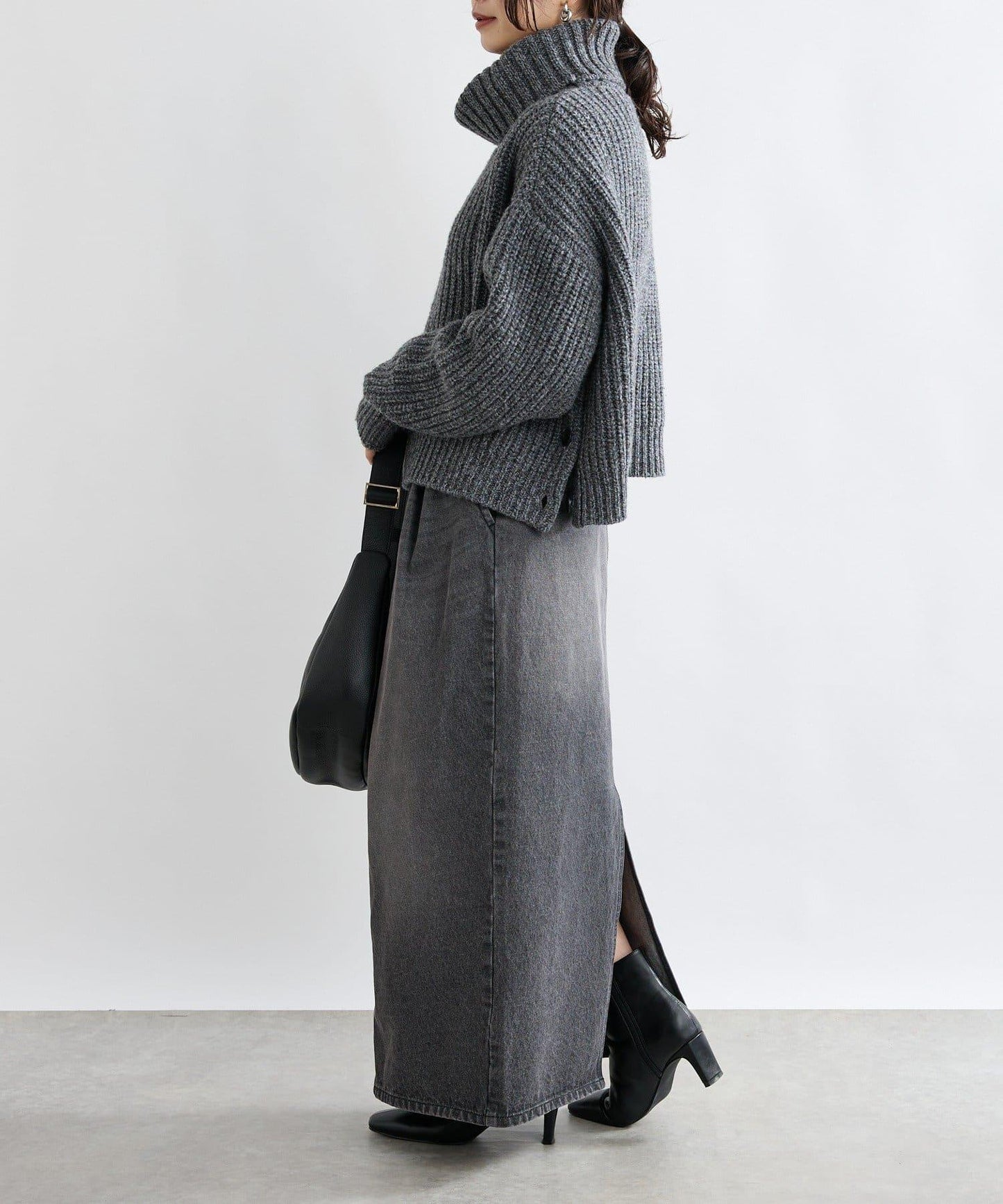 【MONN.:.(モン)】高領針織衫