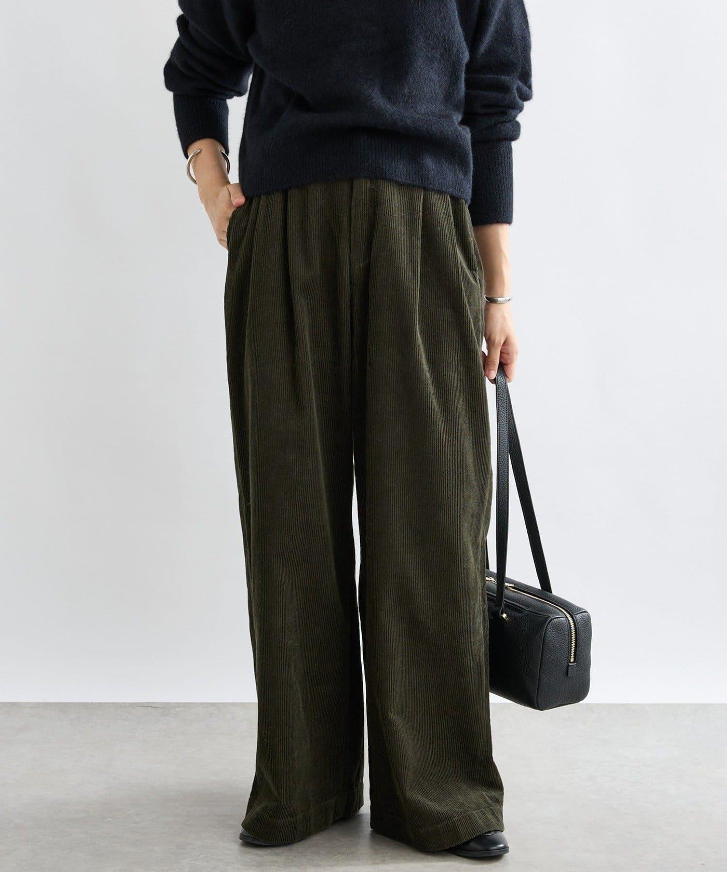 【MONN.:.(モン)】燈芯絨長褲