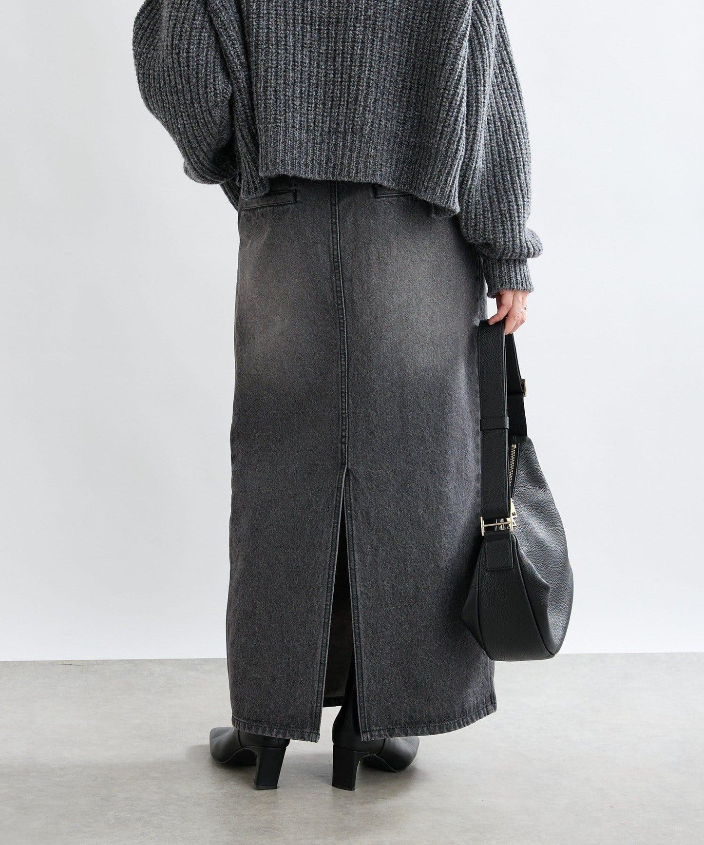 【MONN.:.(モン)】褶襉繭型長裙