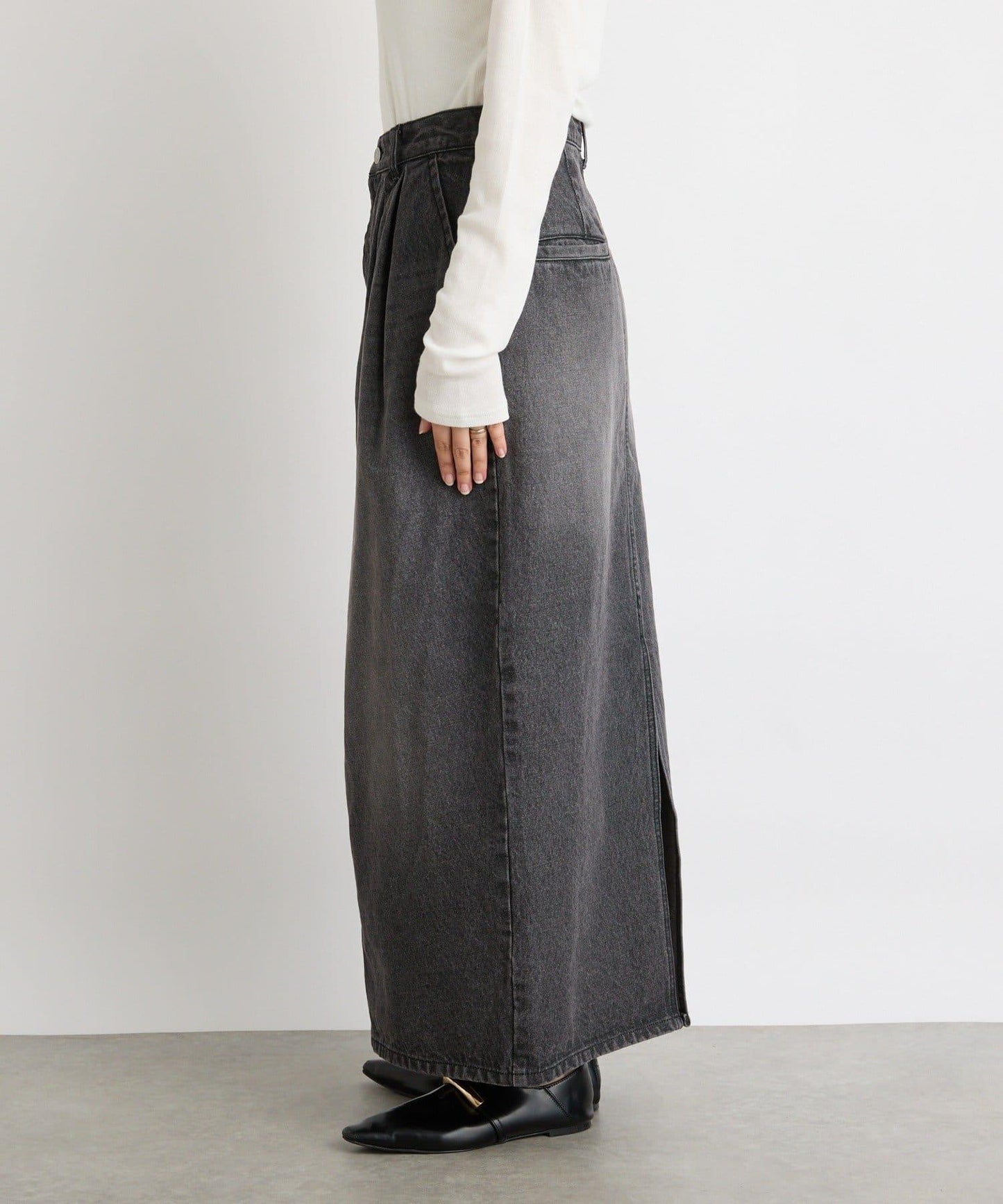 【MONN.:.(モン)】褶襉繭型長裙