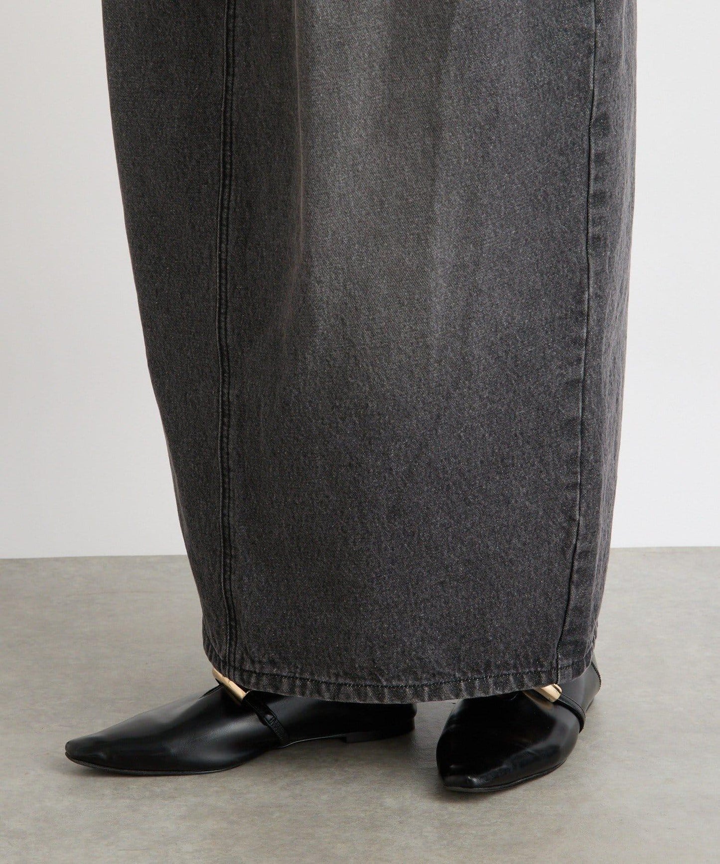 【MONN.:.(モン)】褶襉繭型長裙