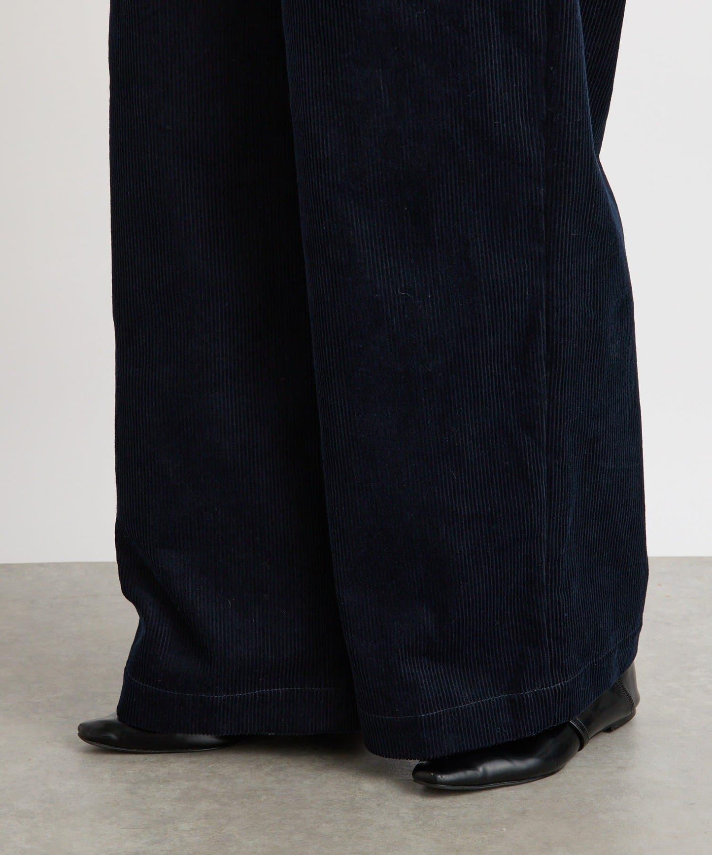 【MONN.:.(モン)】燈芯絨長褲