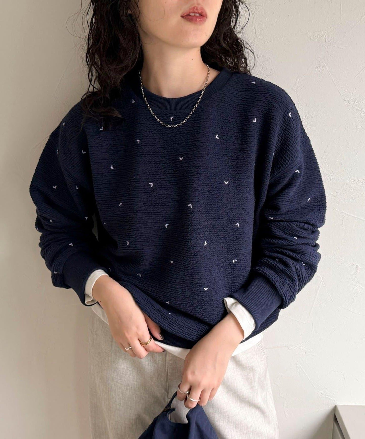 【人氣復刻】愛心刺繡修身衛衣套頭衫