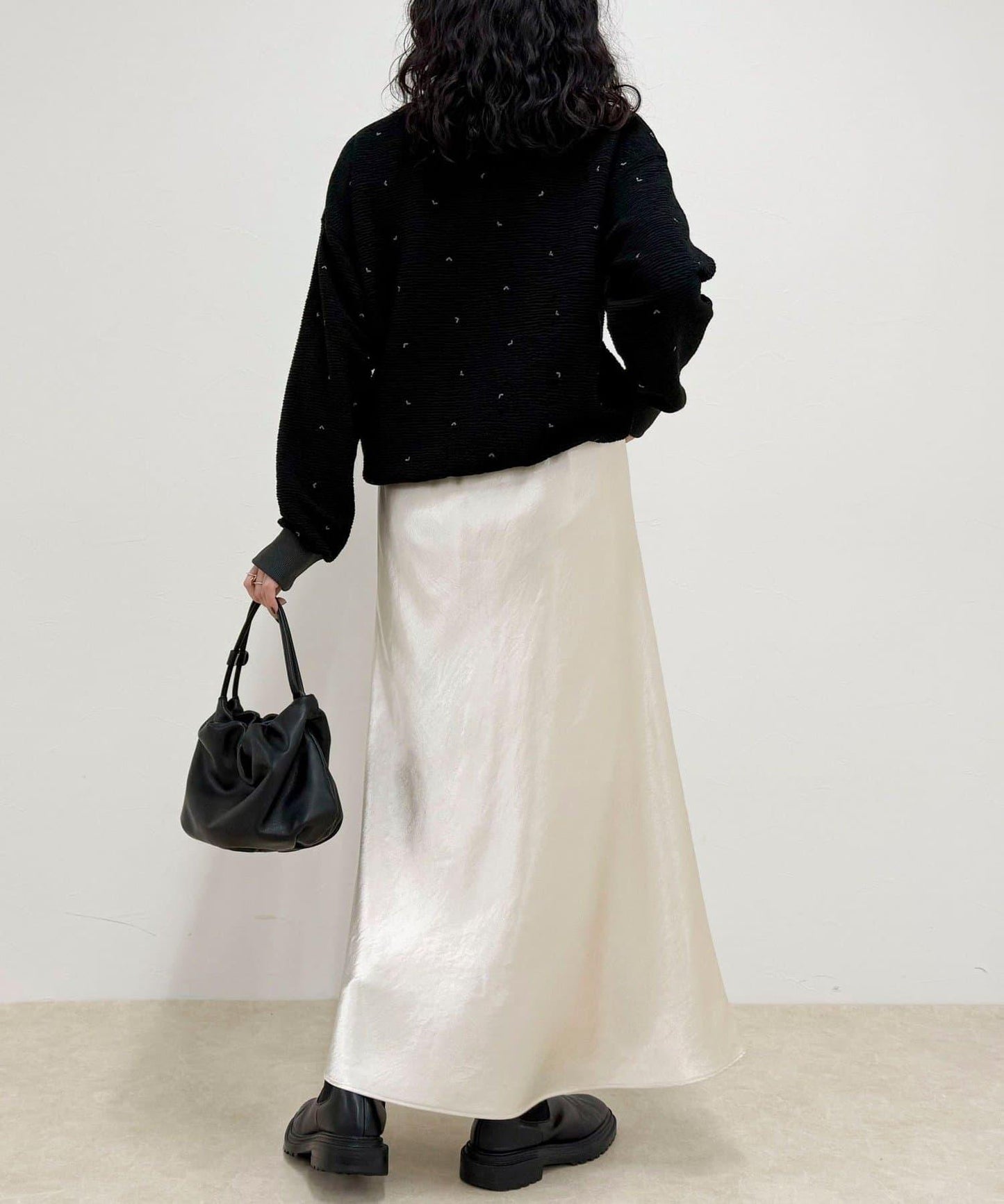 【人氣復刻】愛心刺繡修身衛衣套頭衫