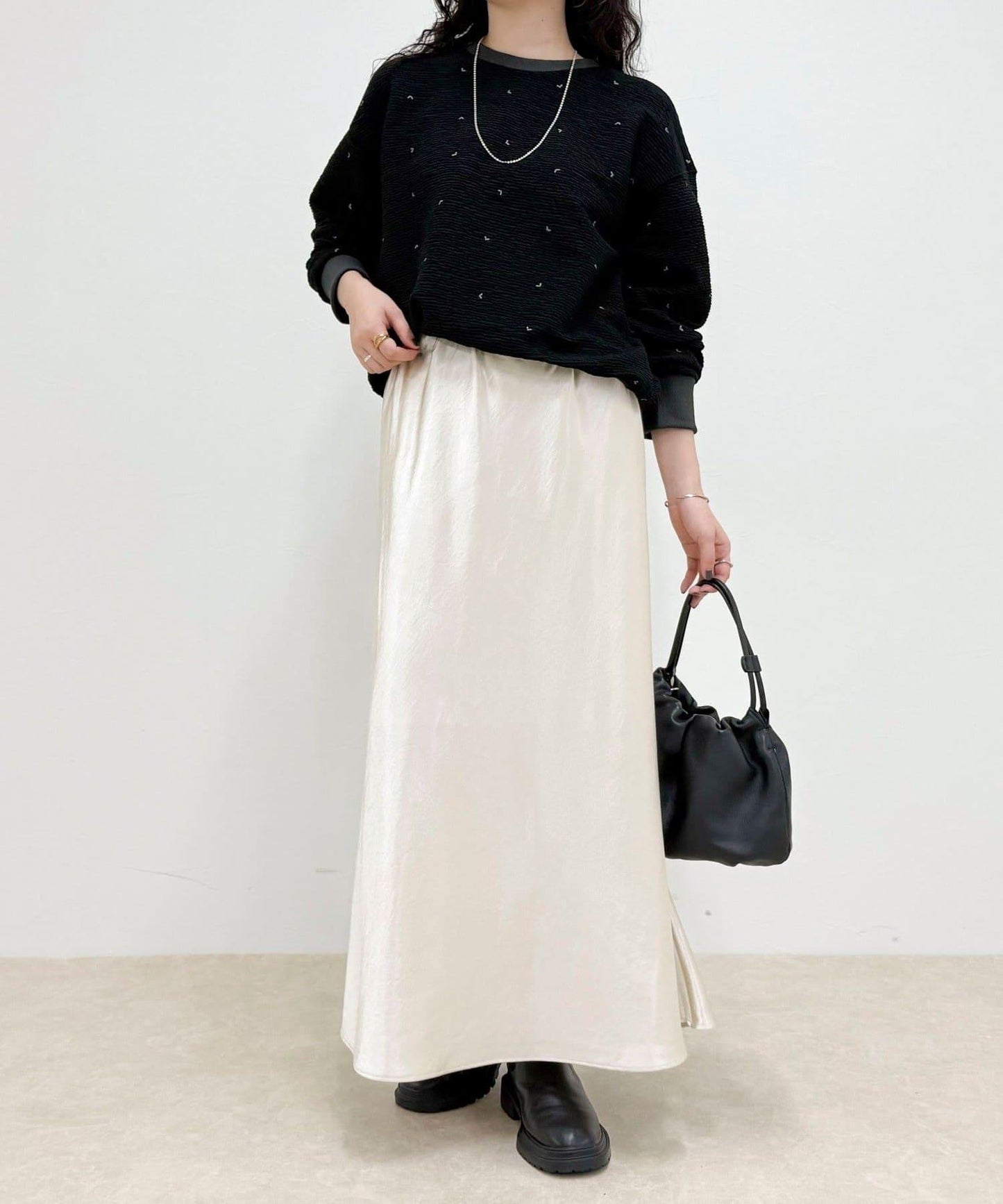 【人氣復刻】愛心刺繡修身衛衣套頭衫