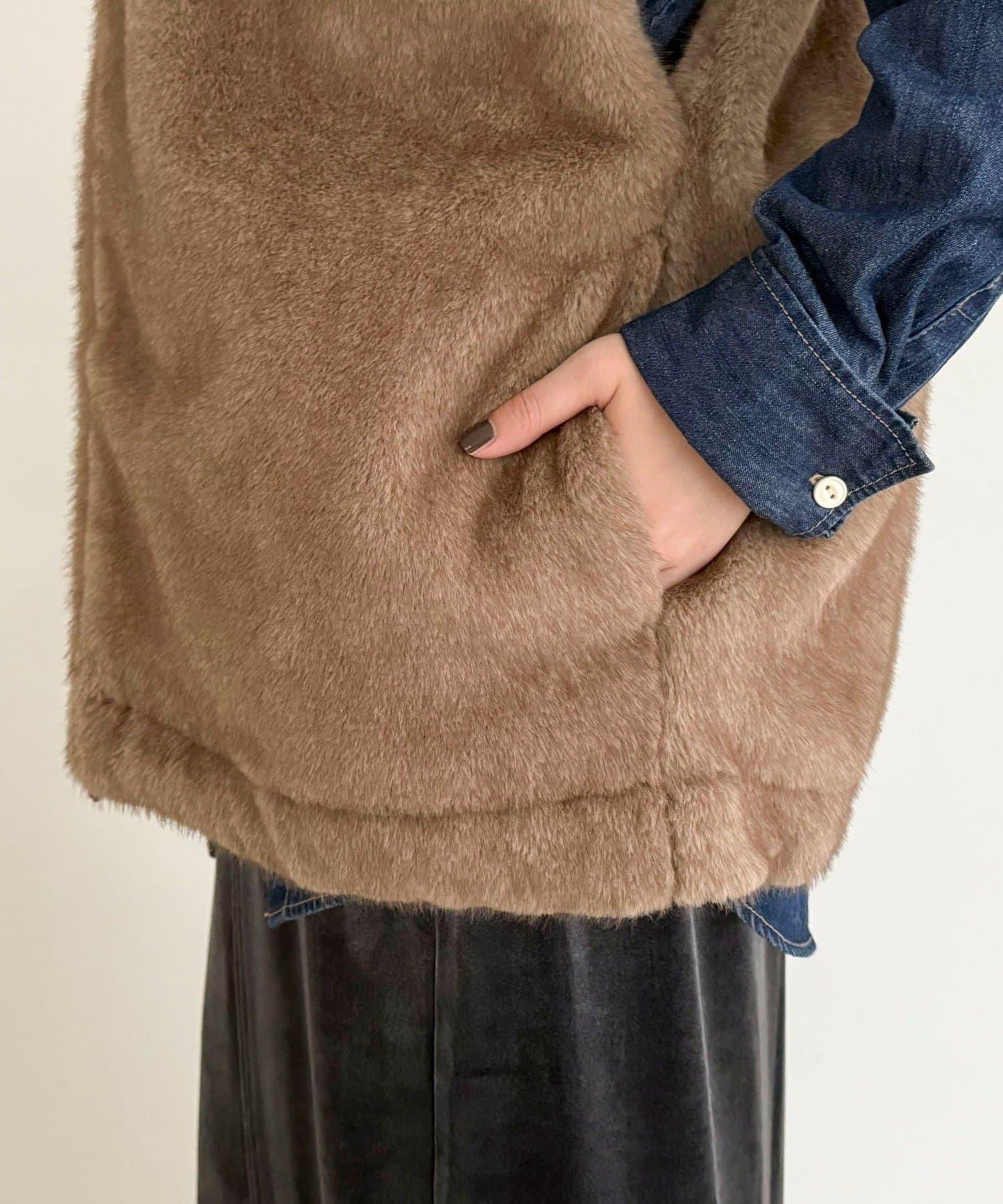 仿皮草連帽馬甲