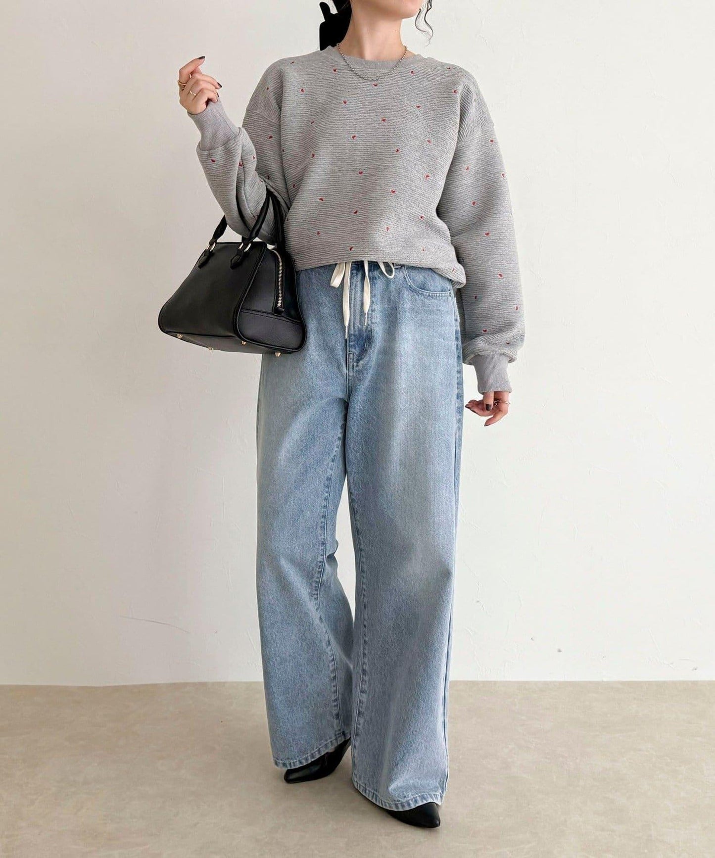 【人氣復刻】愛心刺繡修身衛衣套頭衫