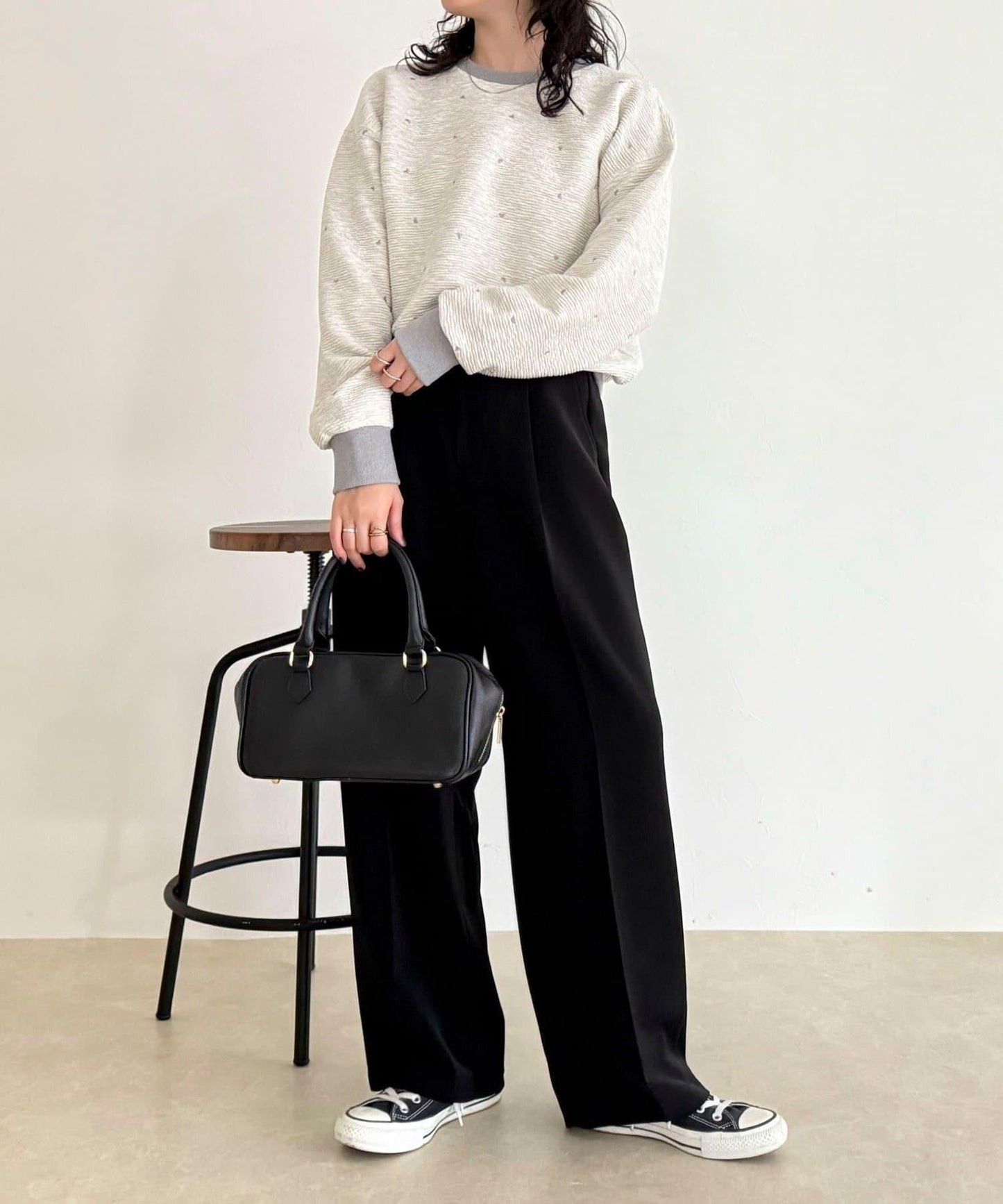 【人氣復刻】愛心刺繡修身衛衣套頭衫