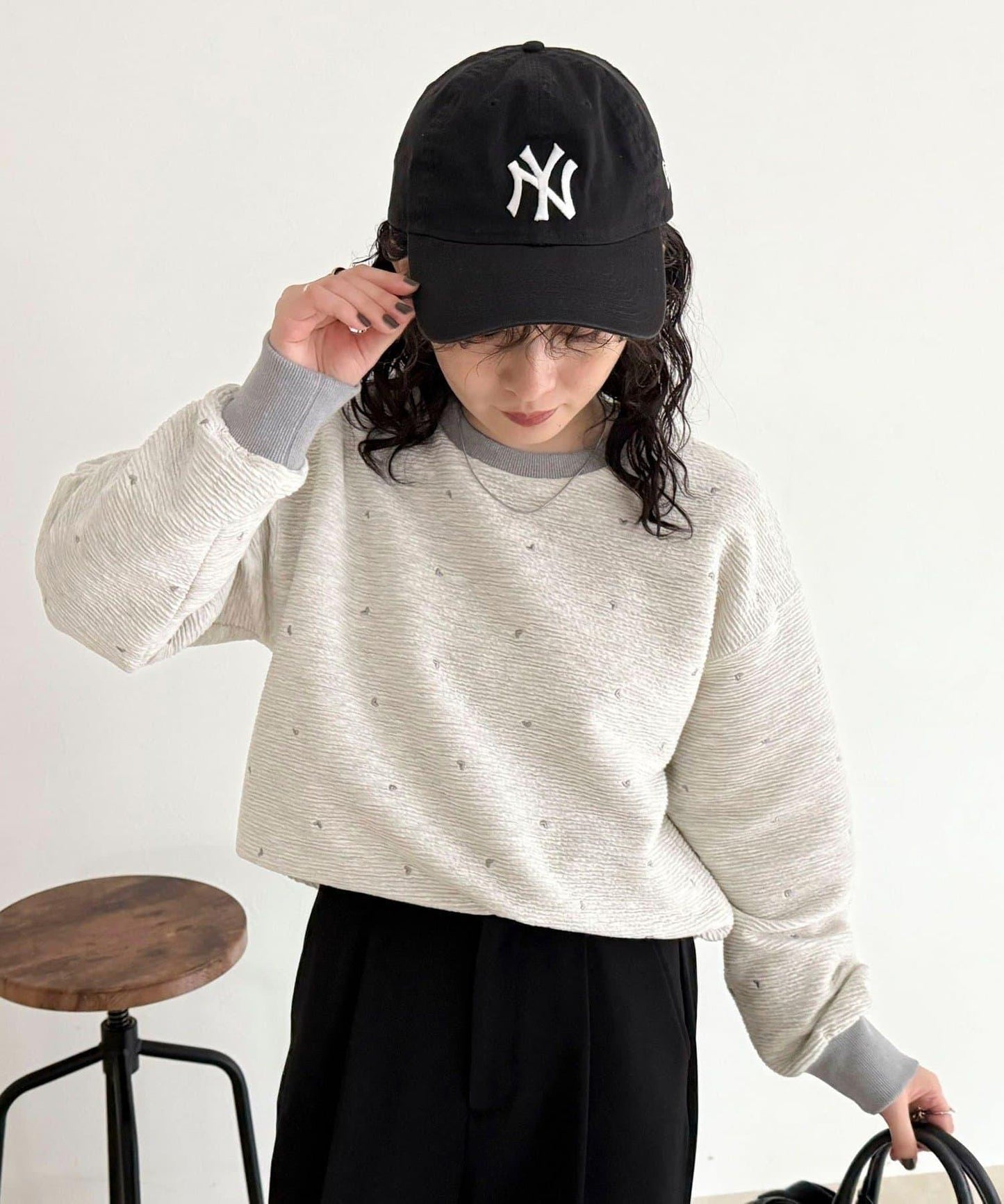 【人氣復刻】愛心刺繡修身衛衣套頭衫