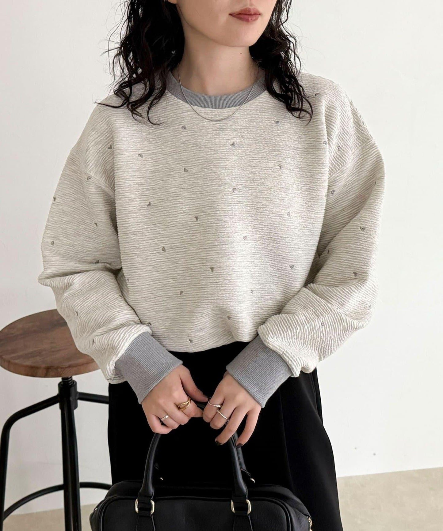 【人氣復刻】愛心刺繡修身衛衣套頭衫