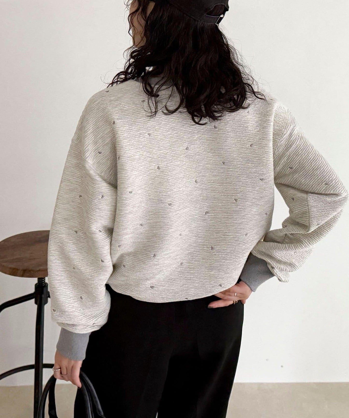 【人氣復刻】愛心刺繡修身衛衣套頭衫