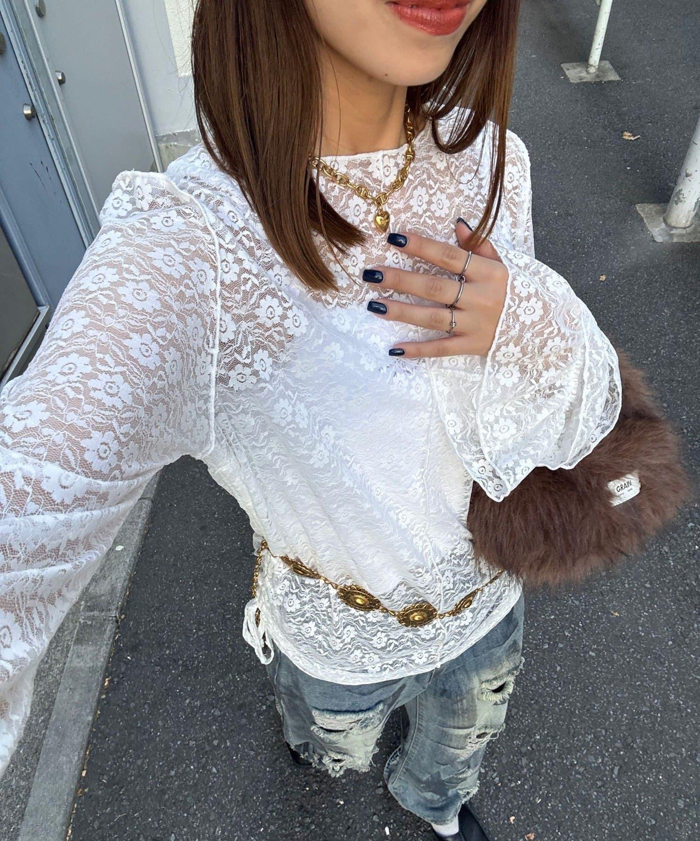 袖部層疊褶皺蕾絲上衣