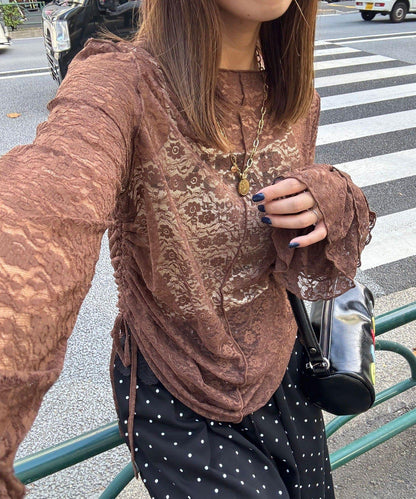 袖部層疊褶皺蕾絲上衣