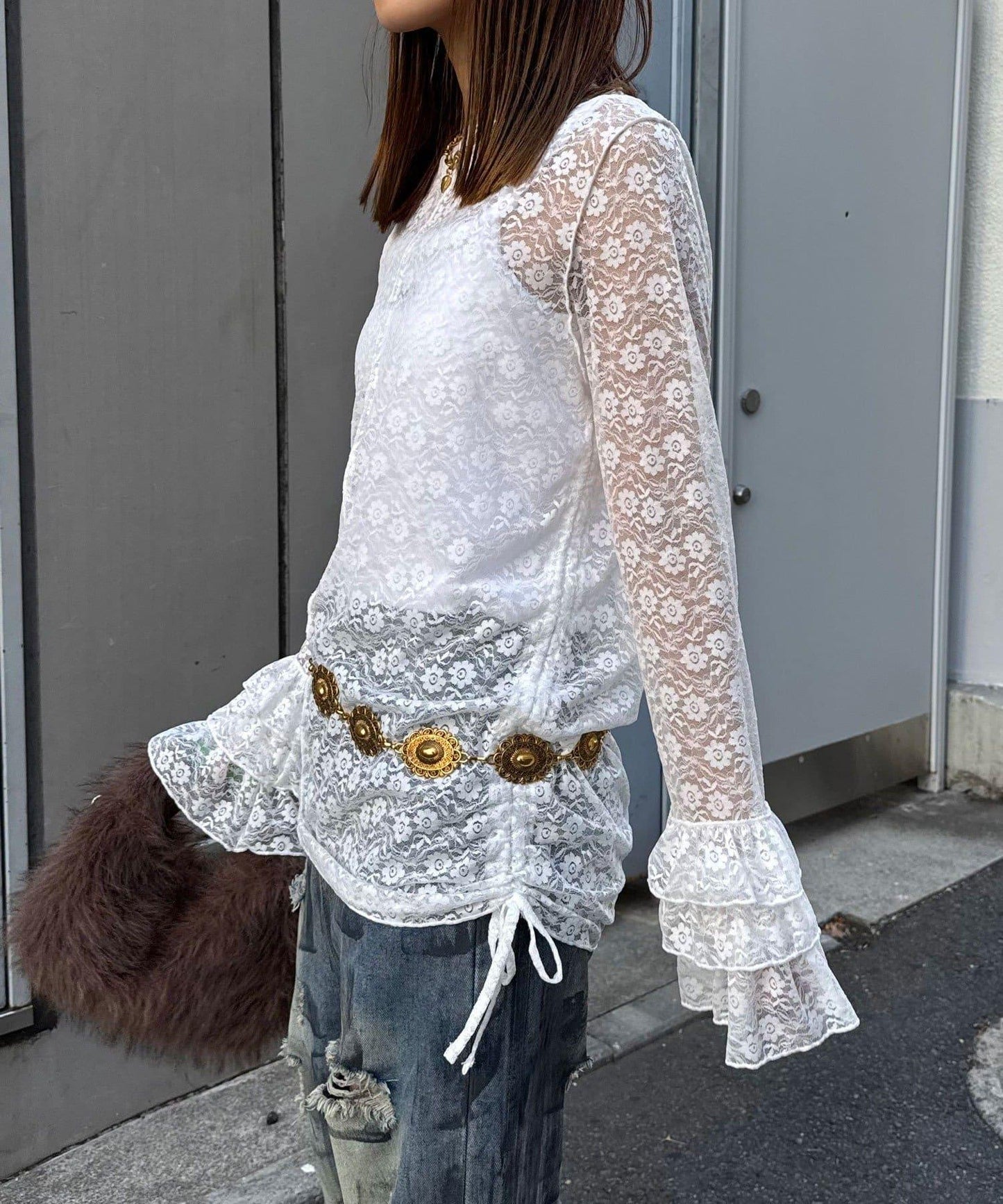 袖部層疊褶皺蕾絲上衣