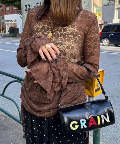 袖部層疊褶皺蕾絲上衣