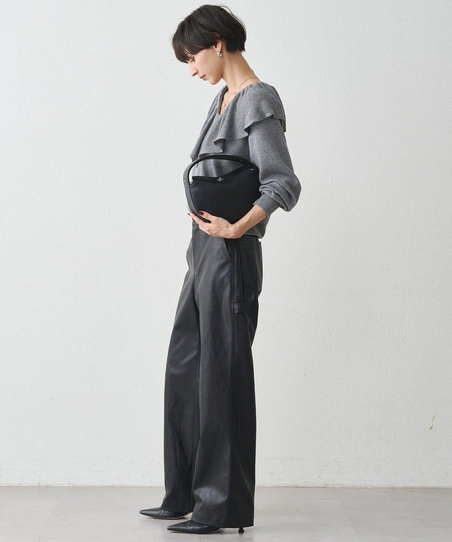 荷葉邊領針織衫