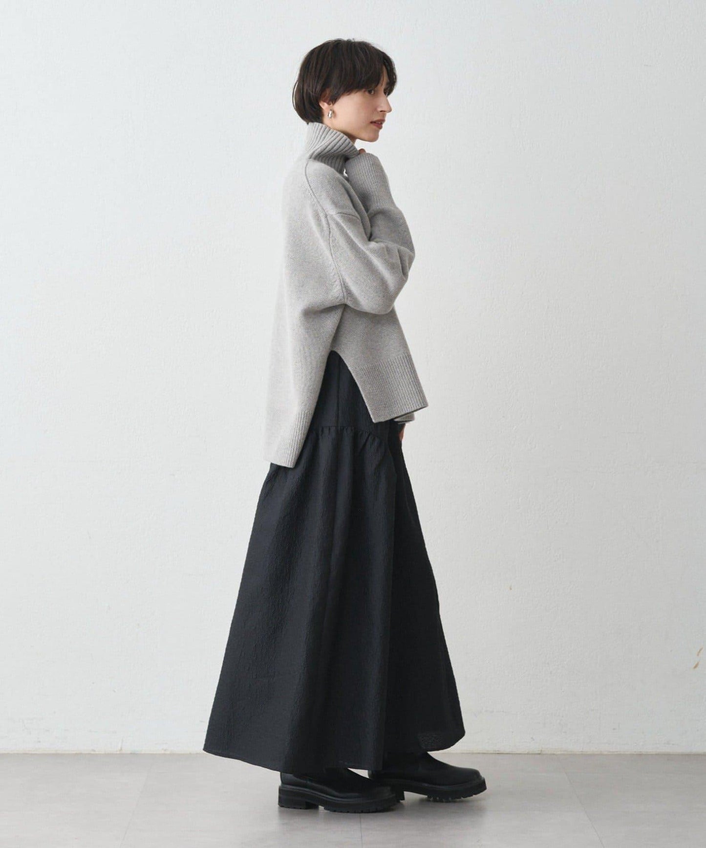 Loungedress 壓紋傘擺 半身裙