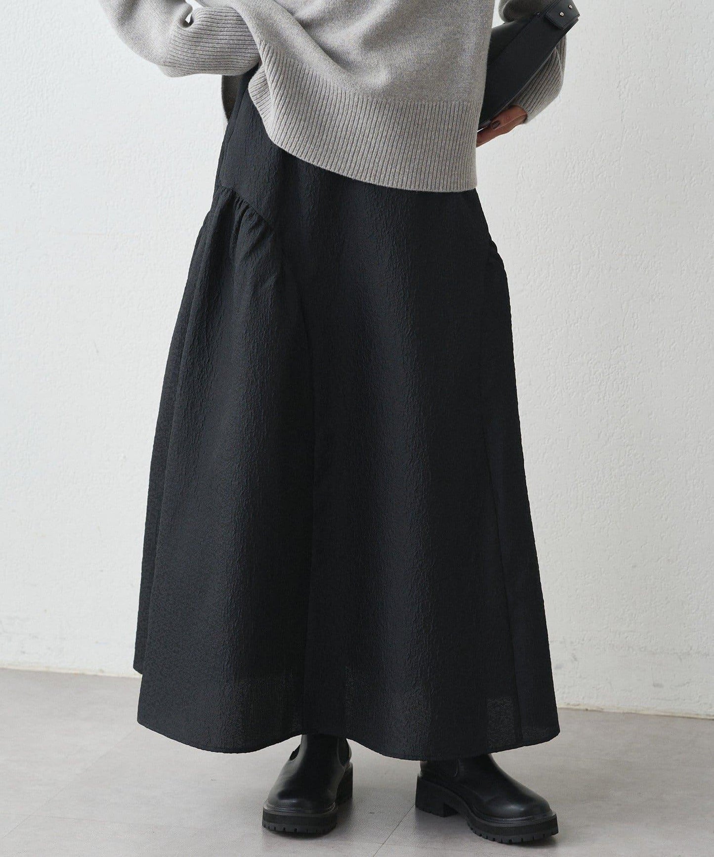 Loungedress 壓紋傘擺 半身裙