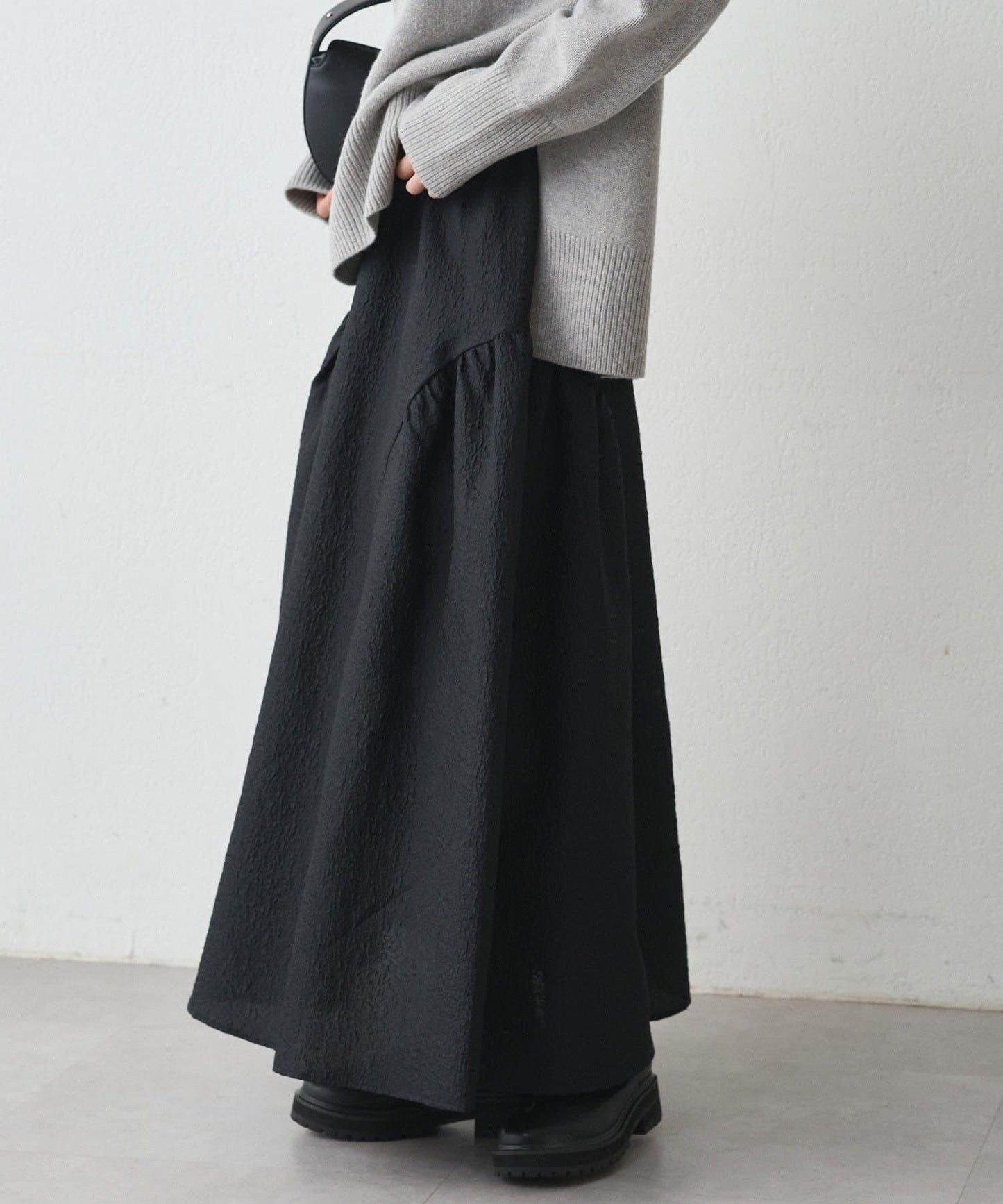 Loungedress 壓紋傘擺 半身裙