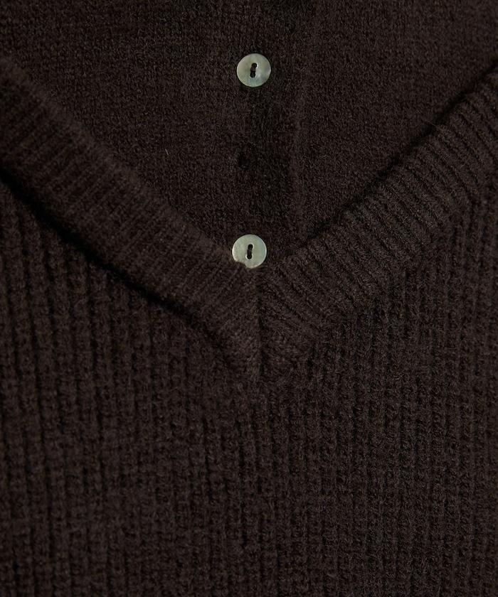 背心疊穿風格亨利領開口針織套頭衫