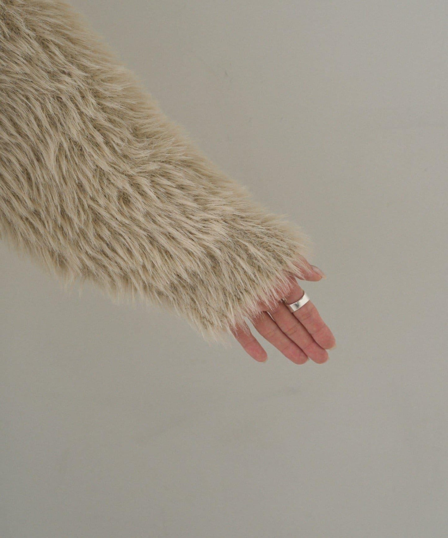 毛絨針織V領開衫