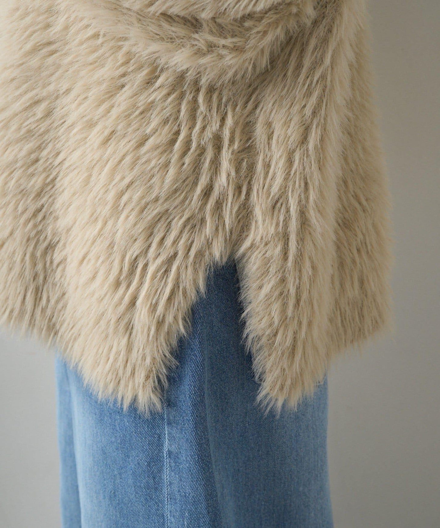 毛絨針織V領開衫