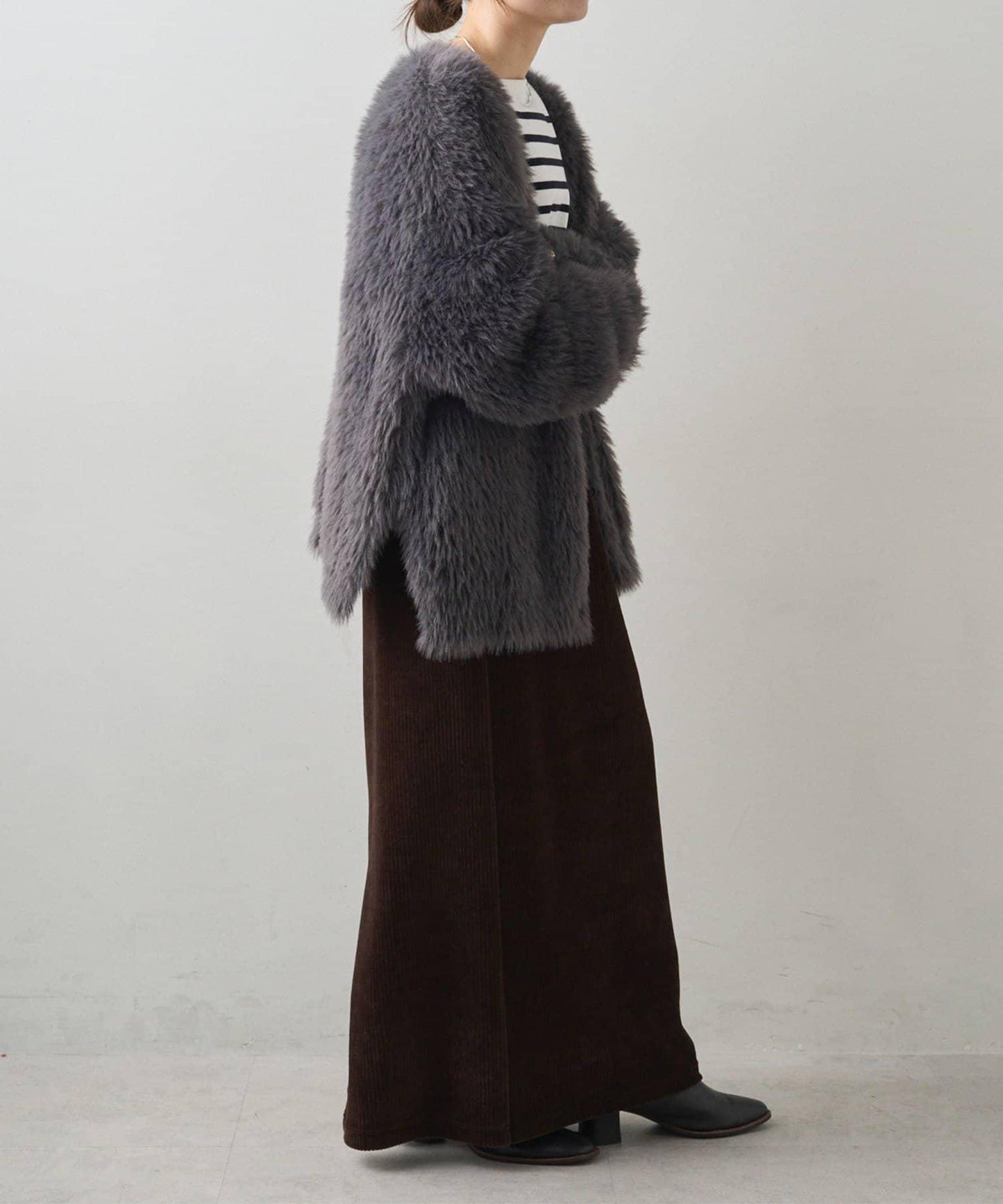 毛絨針織V領開衫