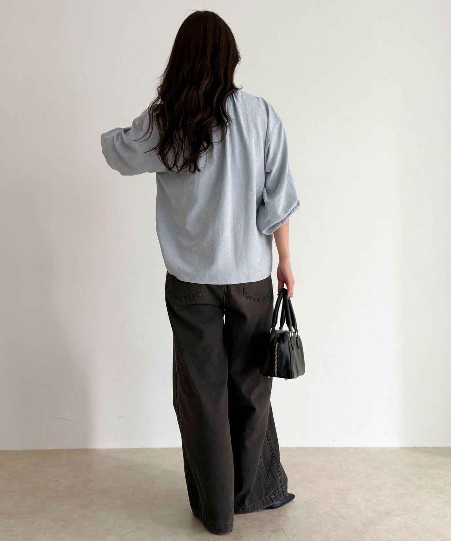 磨毛滾邊褶皺女襯衫